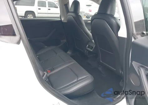 2023 Tesla Model Y Rwd z USA, uszkodzony, nr VIN 7SAYGDED4PF956016